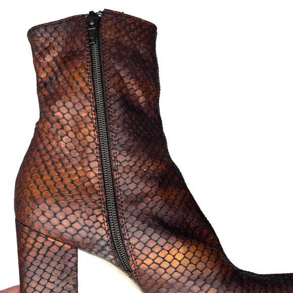 Sacha London Women’s Leather Metallic Copper Reptile Textured Ankle Boots 7B - Picture 4 of 16